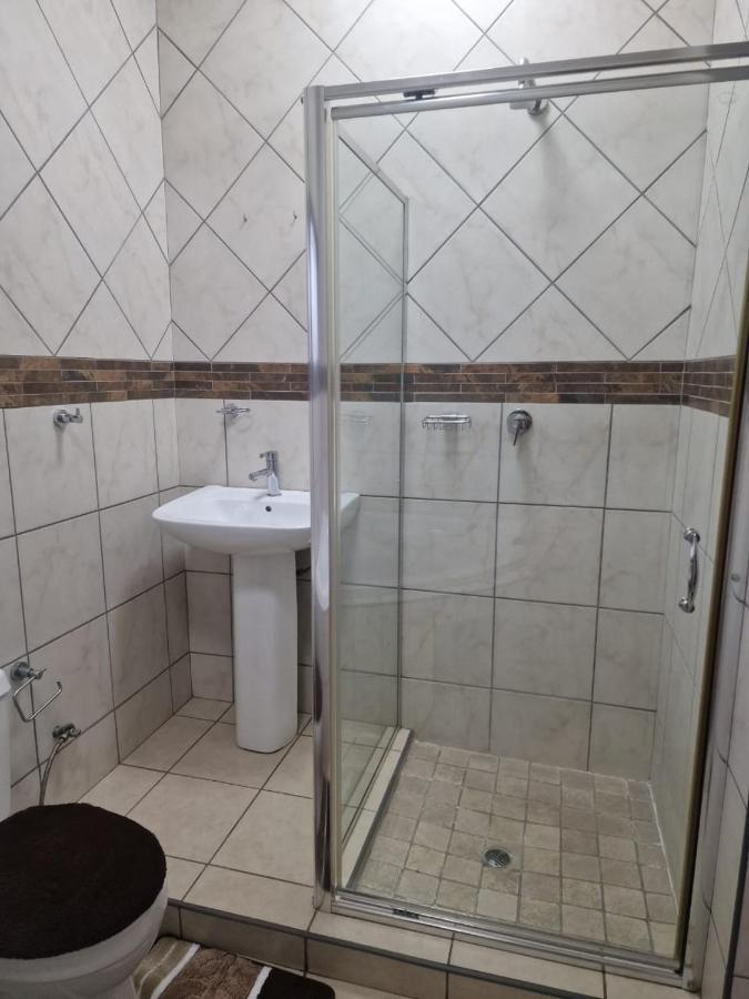 Pinto City Motel Kempton Park Eksteriør billede