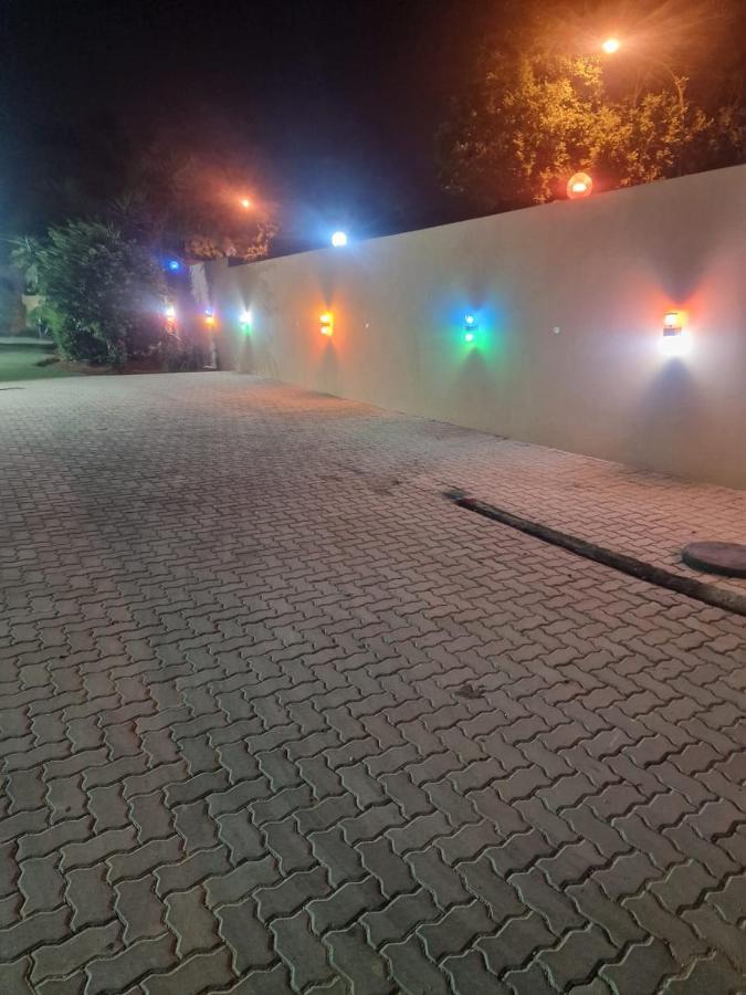Pinto City Motel Kempton Park Eksteriør billede