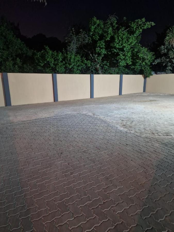 Pinto City Motel Kempton Park Eksteriør billede