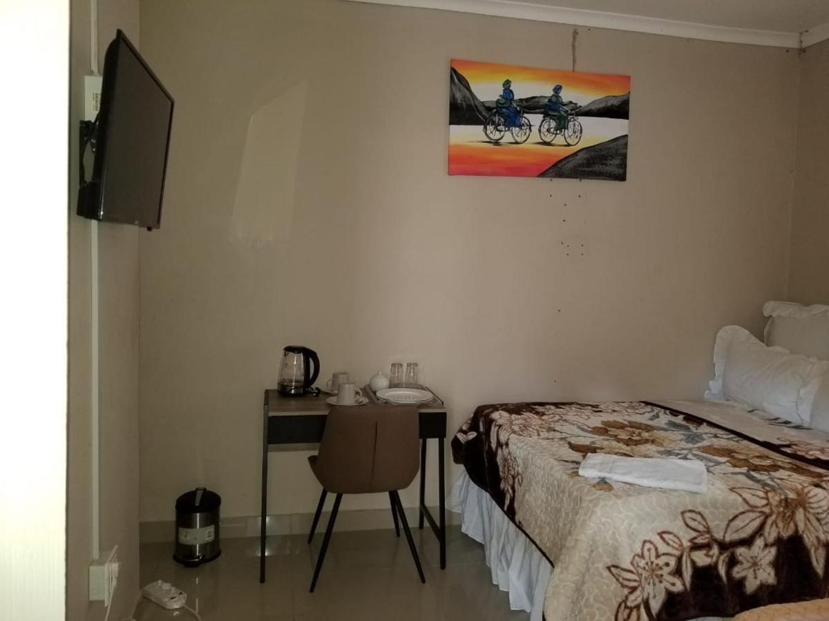 Pinto City Motel Kempton Park Eksteriør billede
