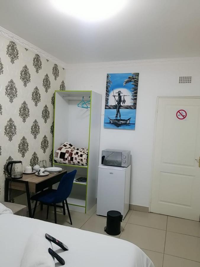 Pinto City Motel Kempton Park Eksteriør billede