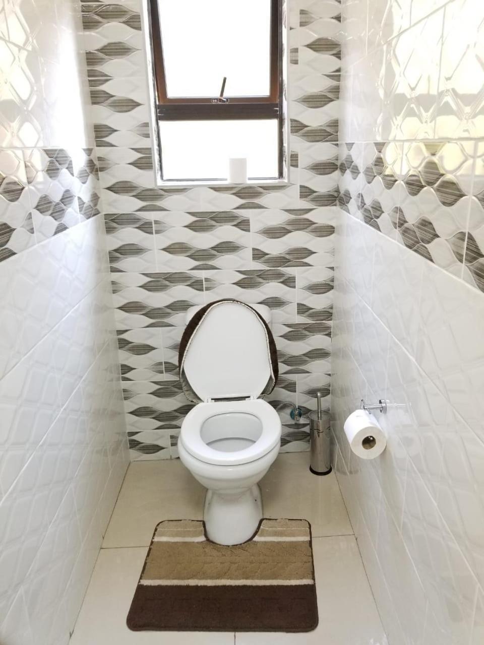 Pinto City Motel Kempton Park Eksteriør billede